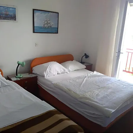 Guesthouse Milka هفار